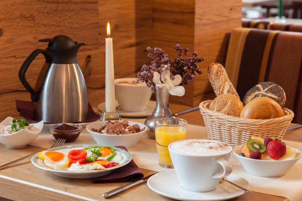 Gaestehaus Dorf-Alm فيلنغن المظهر الخارجي الصورة